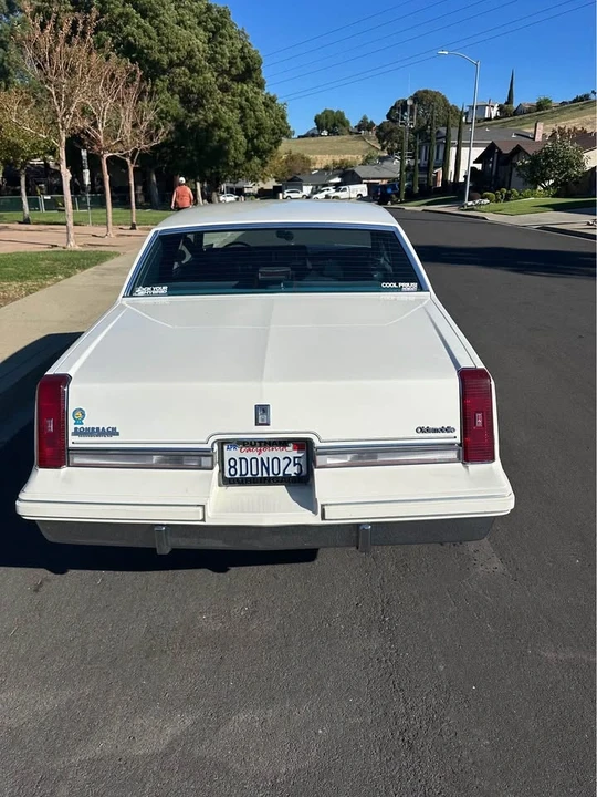 1986 Oldsmobile Cutlass 5th Gen - Image 3 of 10