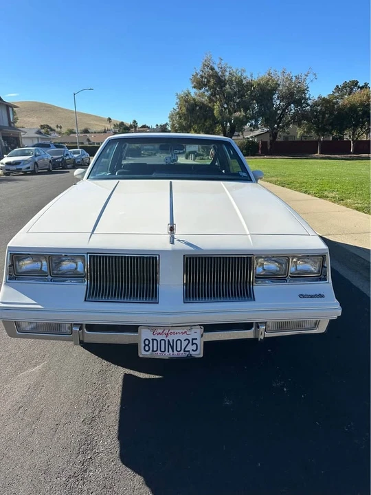 1986 Oldsmobile Cutlass 5th Gen - Image 2 of 10