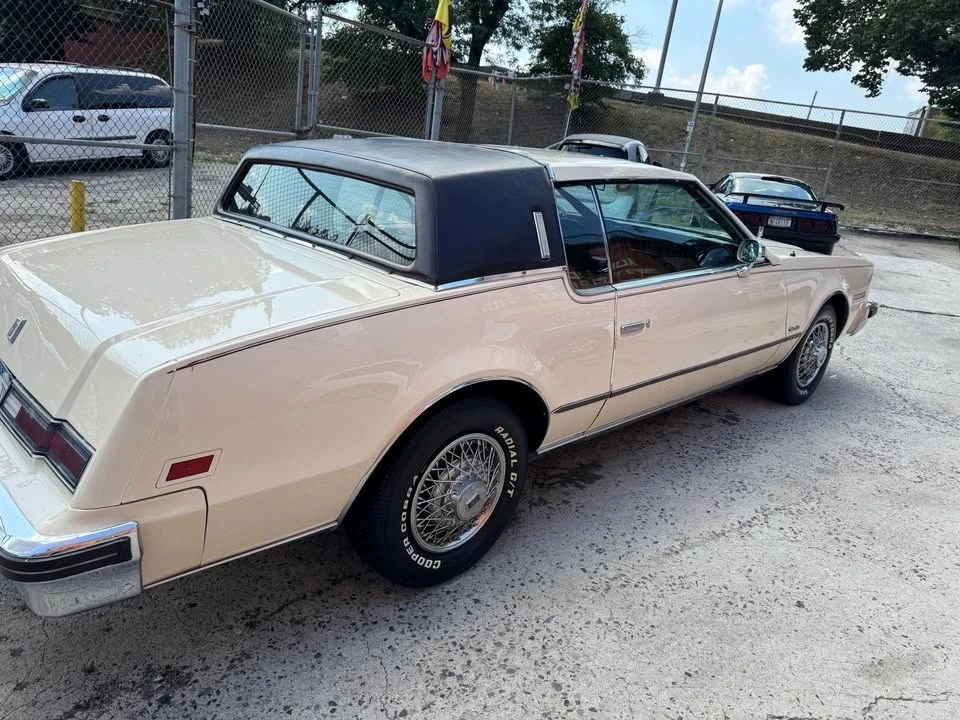 1986 Oldsmobile Toronado - Image 7 of 10