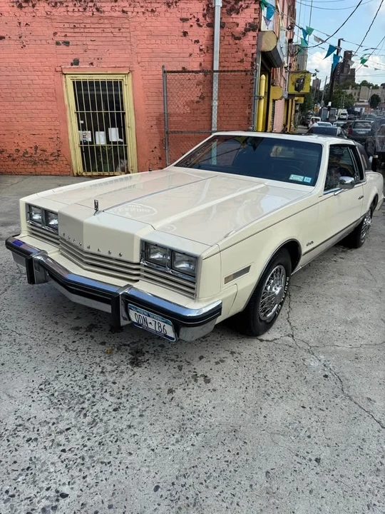 1986 Oldsmobile Toronado - Image 14 of 18