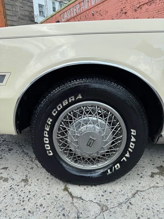 1986 Oldsmobile Toronado - Image 8 of 18