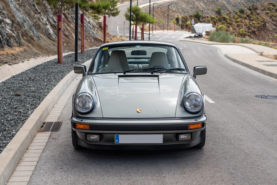 1986 Porsche 911 Carrera 3.2 - Image 16 of 31