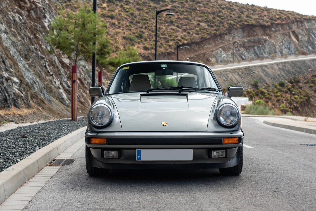 1986 Porsche 911 Carrera 3.2 - Image 10 of 31