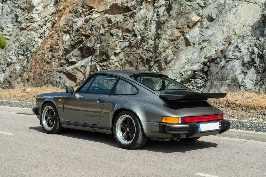 1986 Porsche 911 Carrera 3.2 - Image 6 of 31