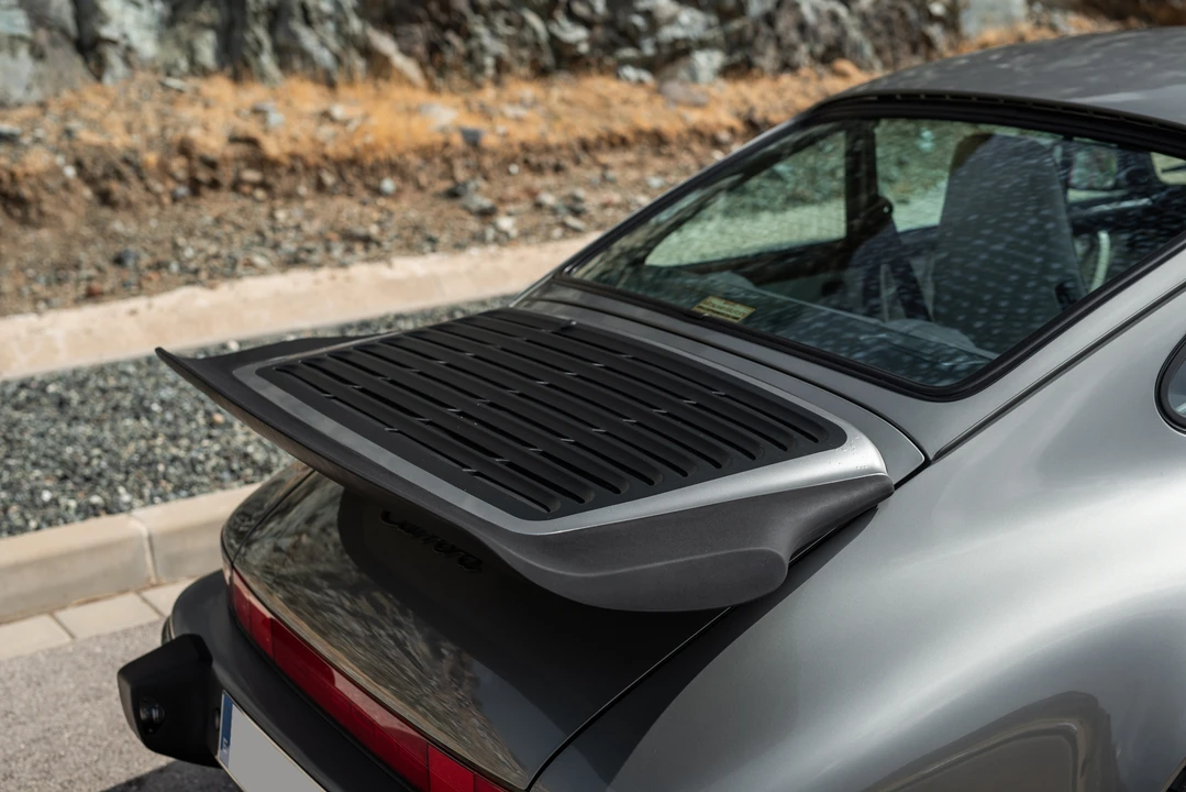 1986 Porsche 911 Carrera 3.2 - Image 23 of 31