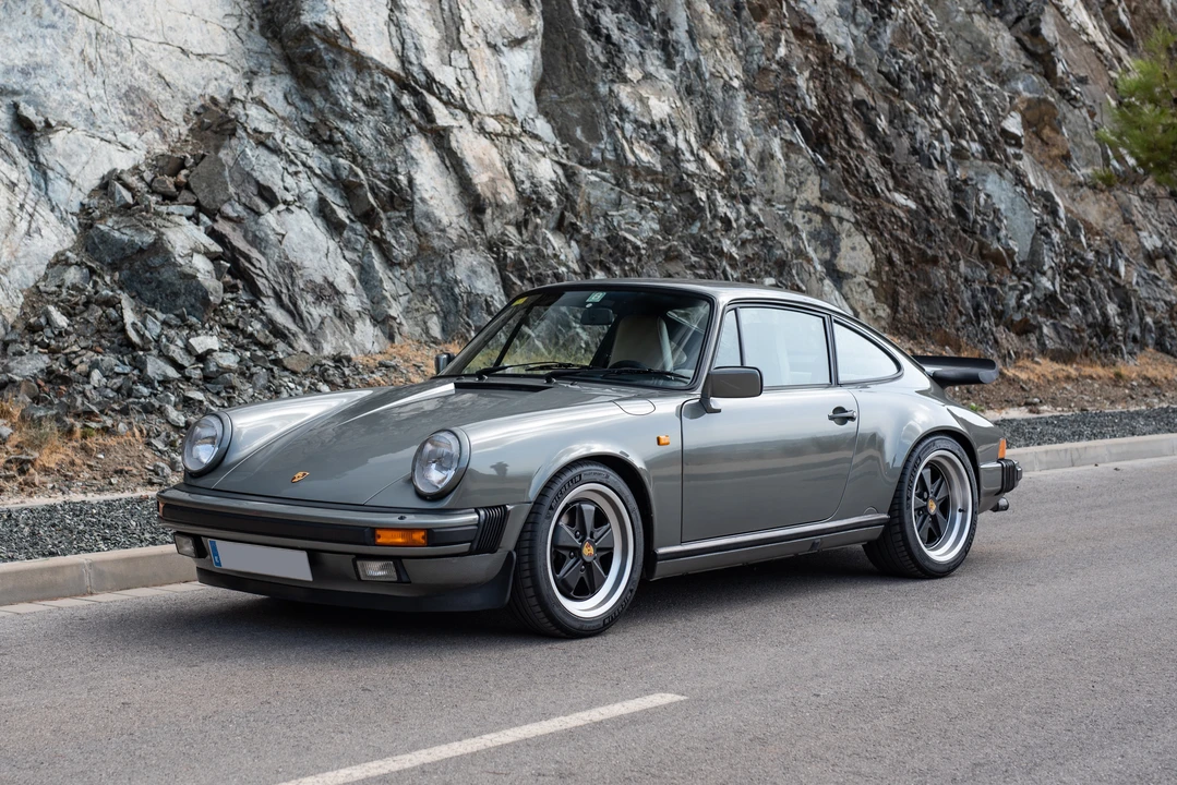 1986 Porsche 911 Carrera 3.2 - Image 2 of 31