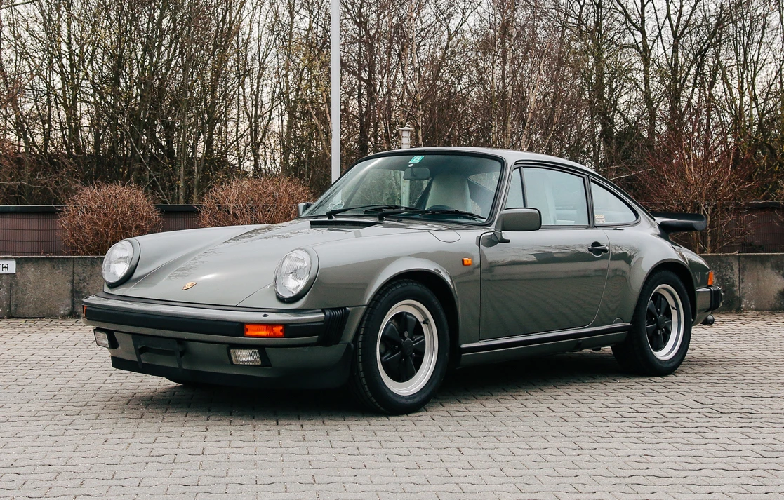 1986 Porsche 911 Carrera 3.2 - Image 2 of 31