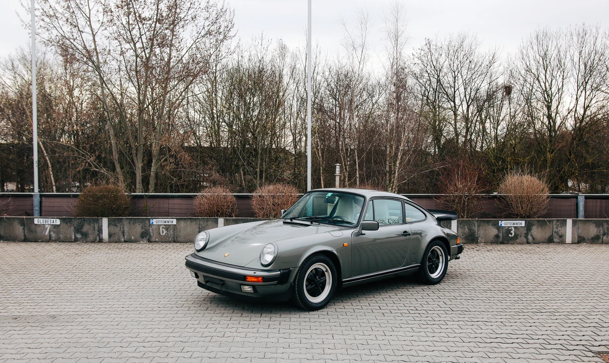 1986 Porsche 911 Carrera 3.2 - Image 7 of 31