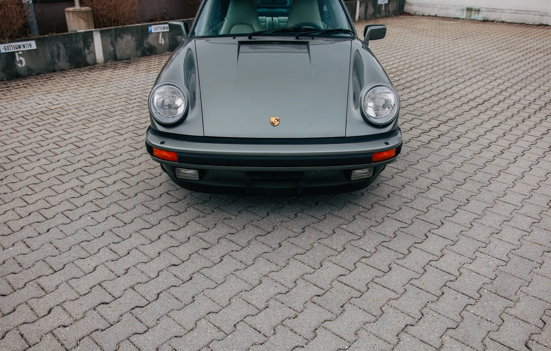 1986 Porsche 911 Carrera 3.2 - Image 22 of 31