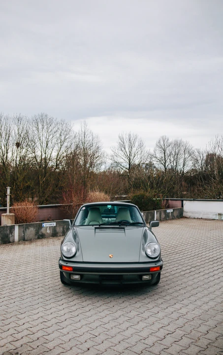 1986 Porsche 911 Carrera 3.2 - Image 3 of 31