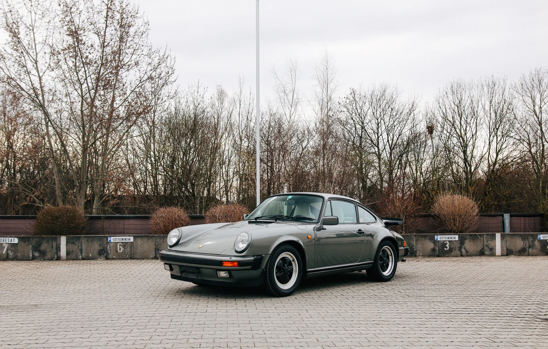 1986 Porsche 911 Carrera 3.2 - Image 6 of 31