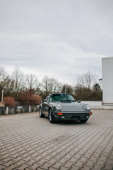1986 Porsche 911 Carrera 3.2 - Image 17 of 31