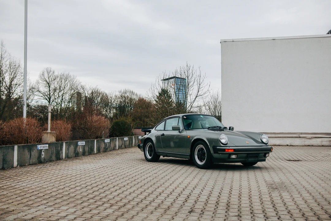 1986 Porsche 911 Carrera 3.2 - Image 19 of 31