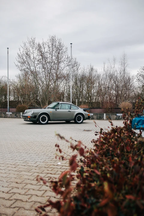 1986 Porsche 911 Carrera 3.2 - Image 10 of 31
