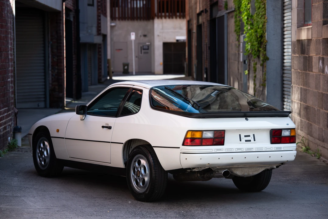 1986 Porsche 924 S - Image 16 of 31