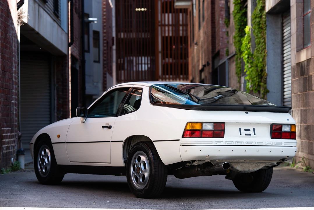 1986 Porsche 924 S - Image 8 of 31