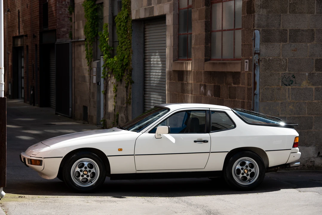 1986 Porsche 924 S - Image 9 of 31