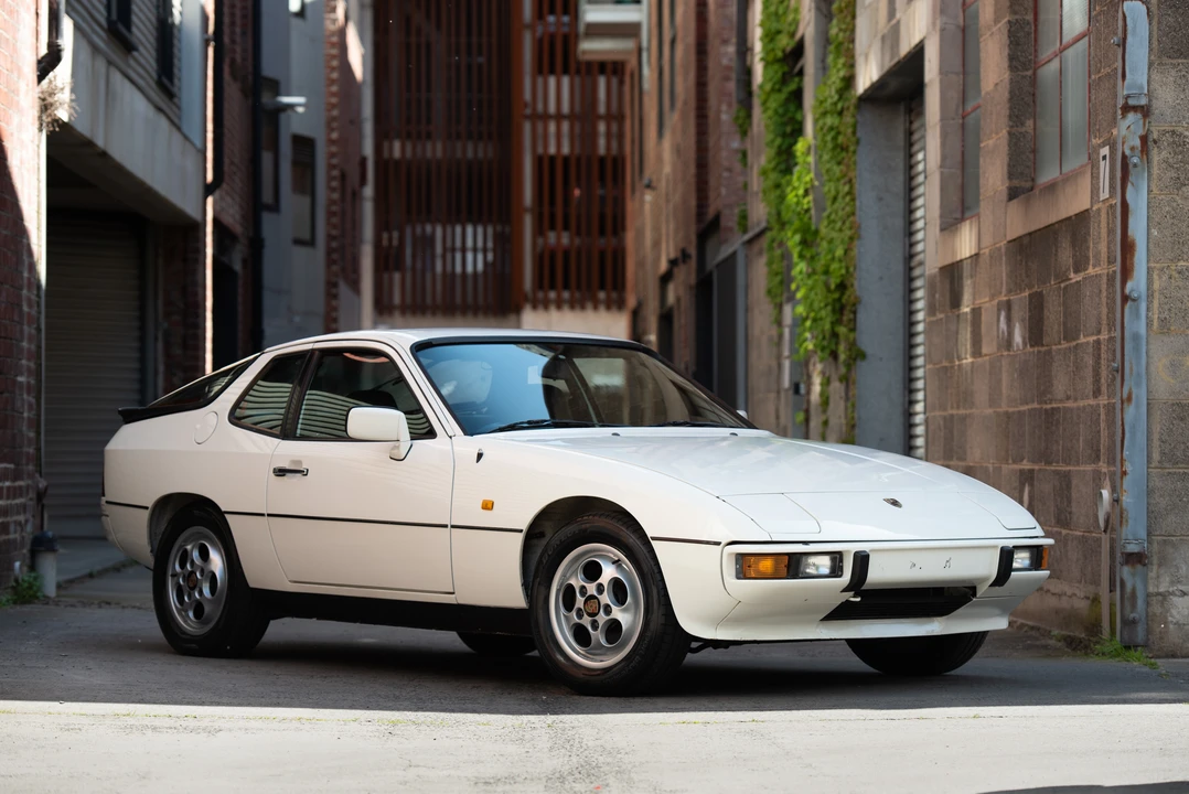 1986 Porsche 924 S - Image 2 of 31