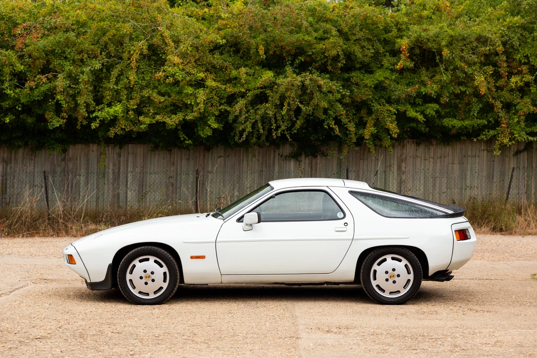 1986 Porsche 928 S - Image 5 of 31