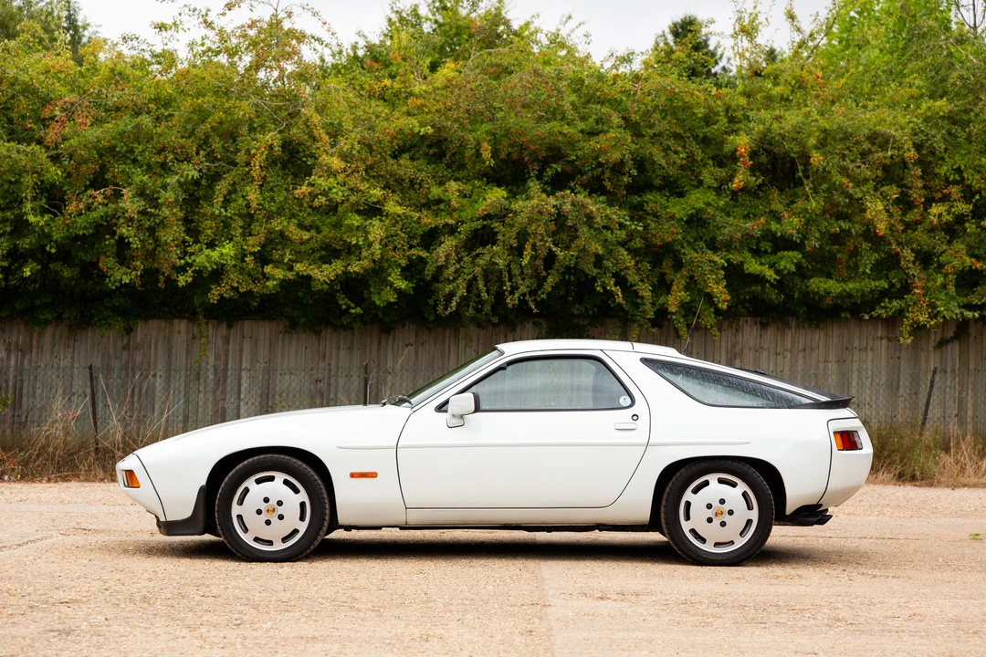 1986 Porsche 928 S - Image 14 of 31