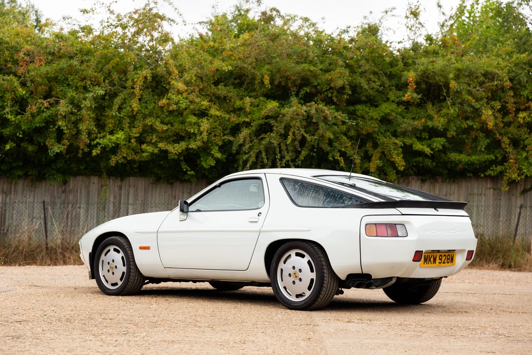 1986 Porsche 928 S - Image 7 of 31