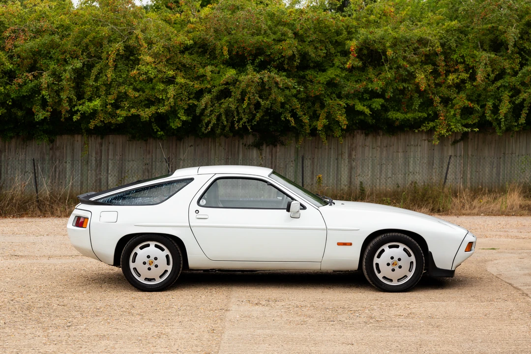 1986 Porsche 928 S - Image 10 of 31