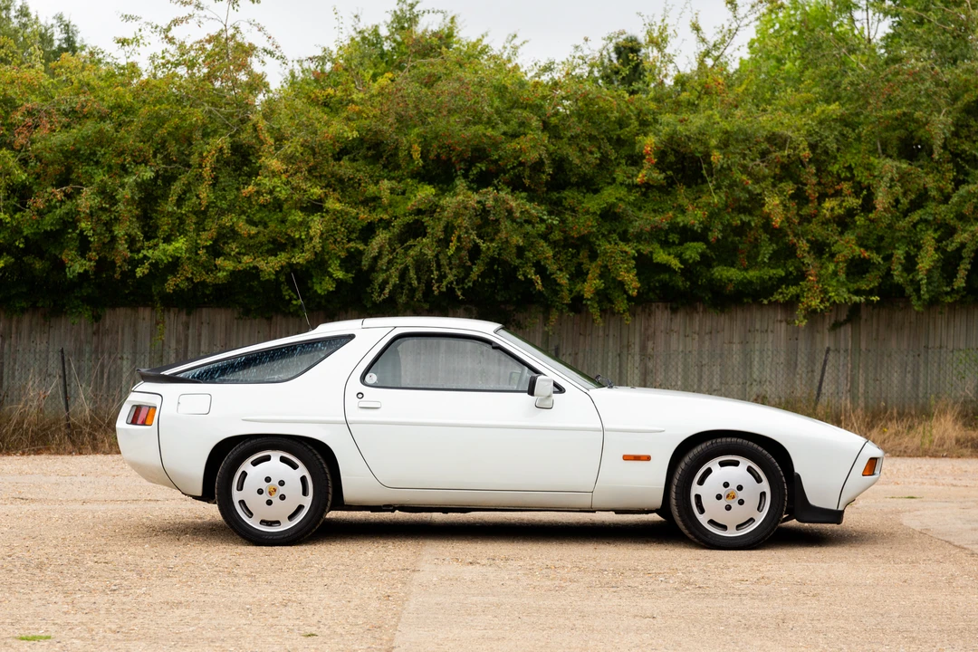 1986 Porsche 928 S - Image 17 of 31