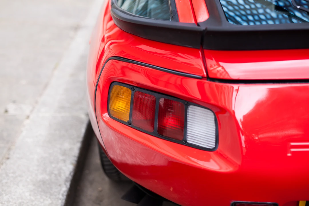 1986 Porsche 928 S - Image 18 of 31