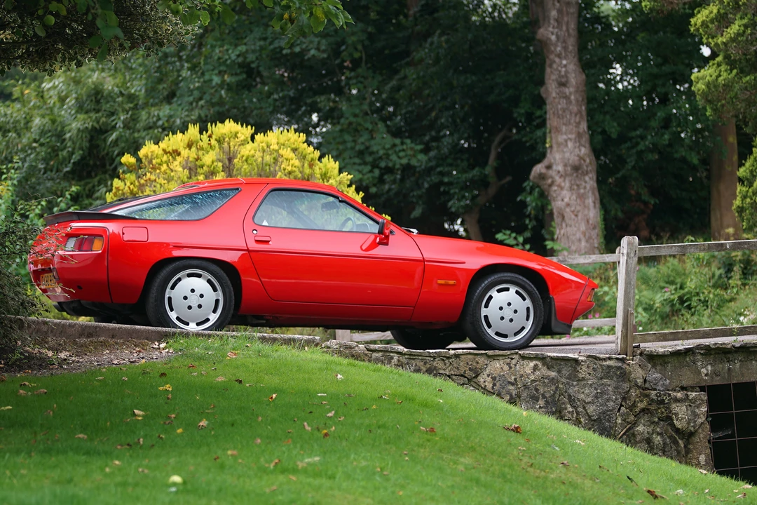 1986 Porsche 928 S - Image 5 of 31