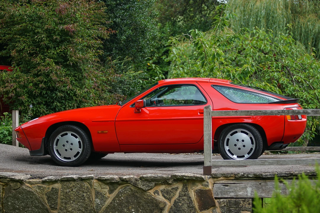 1986 Porsche 928 S - Image 16 of 31
