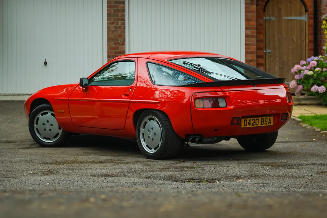 1986 Porsche 928 S - Image 8 of 31