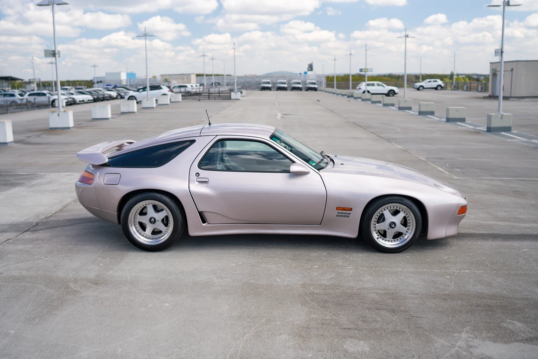 1986 Porsche 928 S - Image 9 of 31