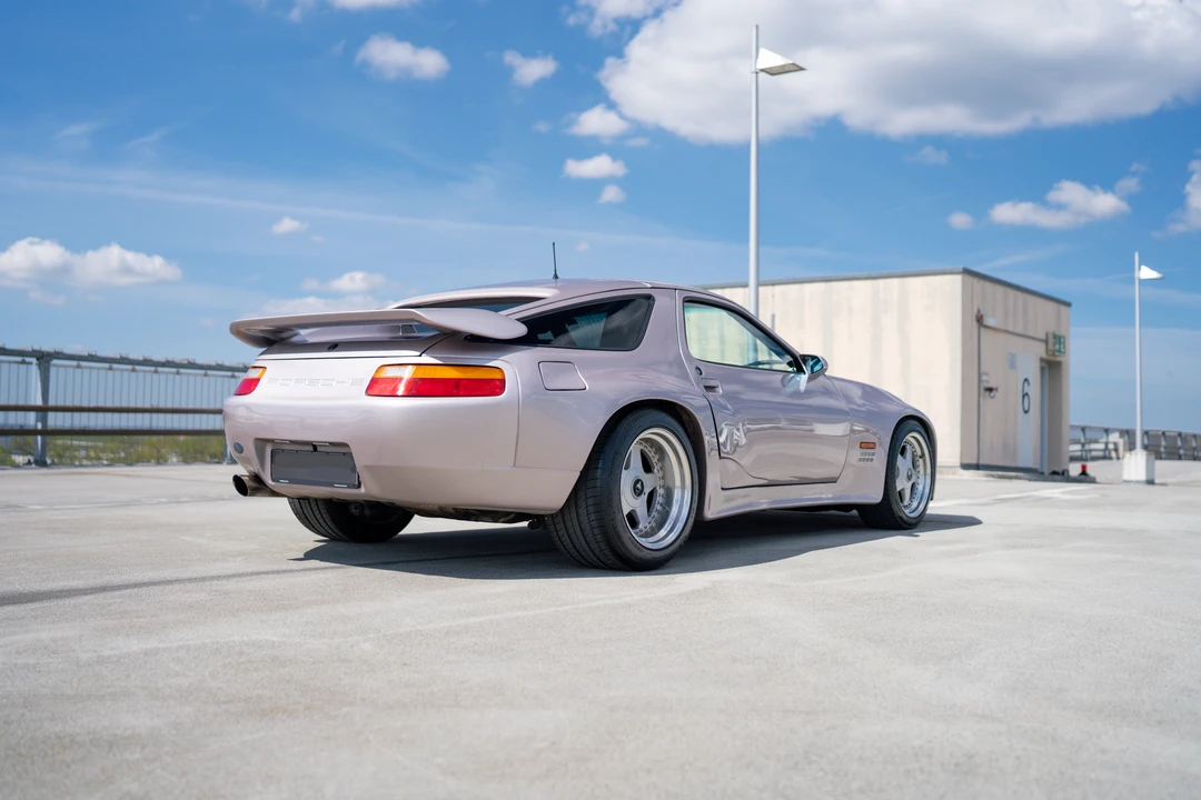 1986 Porsche 928 S - Image 8 of 31