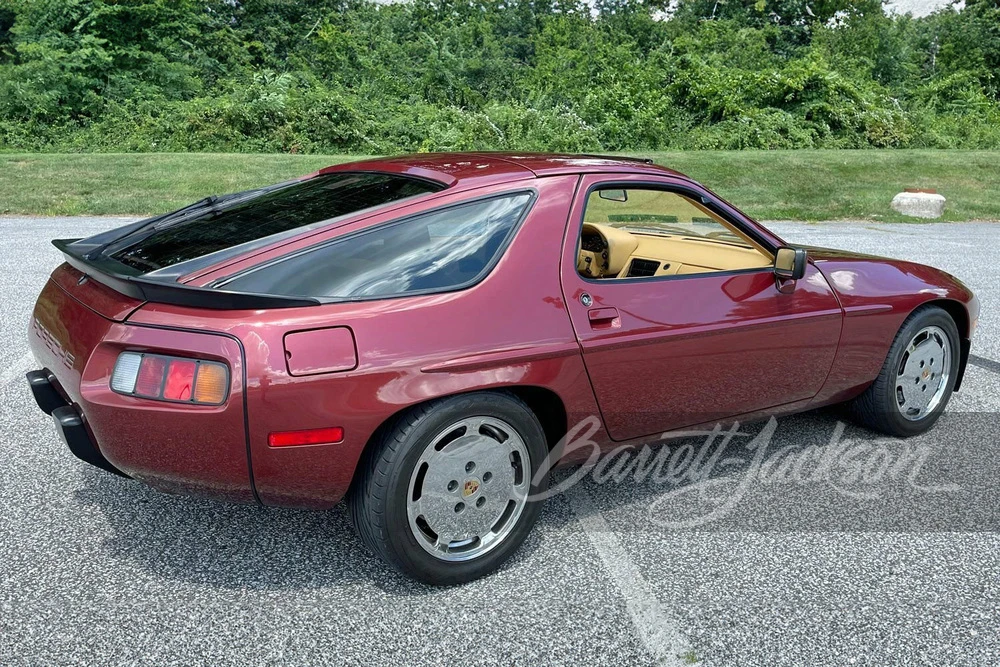 1986 Porsche 928 S - Image 15 of 16