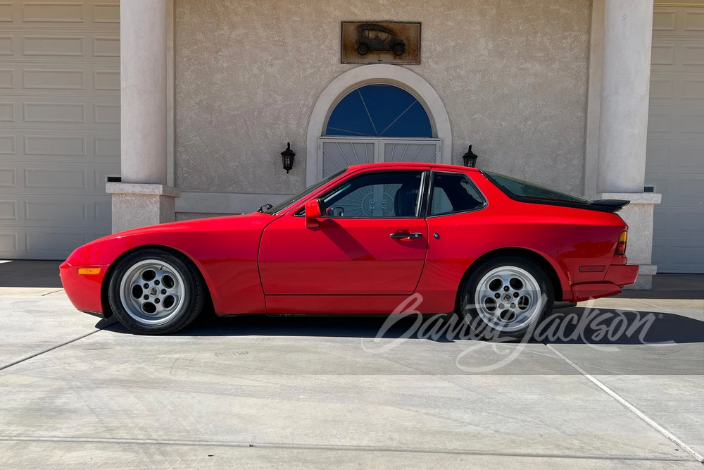 1986 Porsche 944 - Image 5 of 5