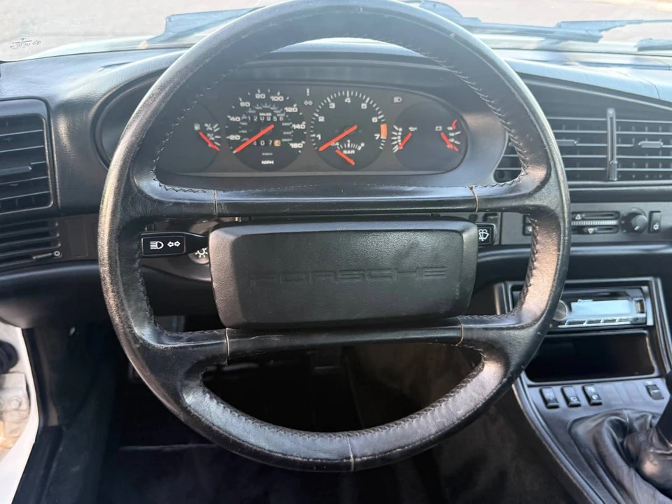 1986 Porsche 944 Turbo - Image 13 of 20
