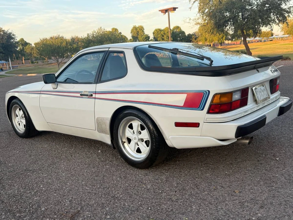 1986 Porsche 944 Turbo - Image 3 of 20