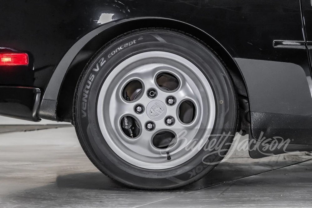 1986 Porsche 944 Turbo - Image 14 of 31
