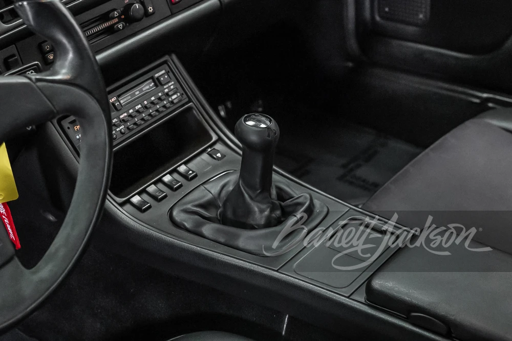 1986 Porsche 944 Turbo - Image 19 of 31