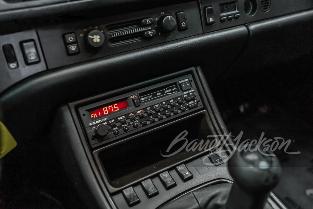 1986 Porsche 944 Turbo - Image 23 of 31