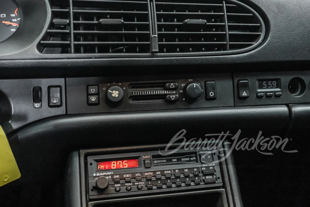 1986 Porsche 944 Turbo - Image 24 of 31