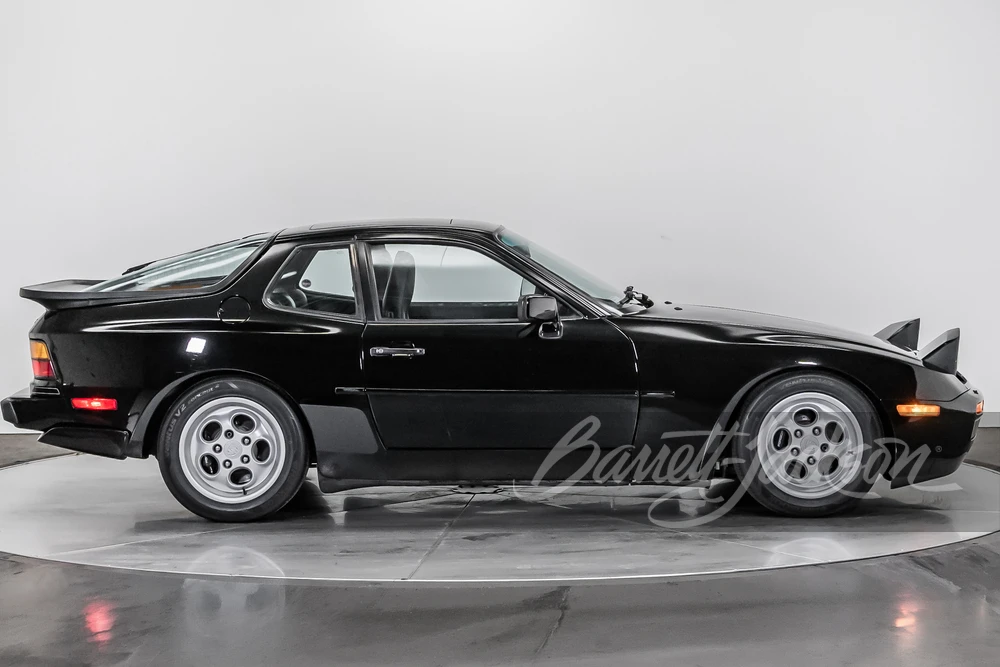 1986 Porsche 944 Turbo - Image 2 of 31
