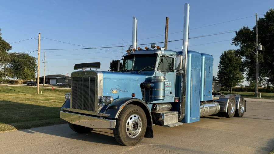 1986 Peterbilt - Image 9 of 30