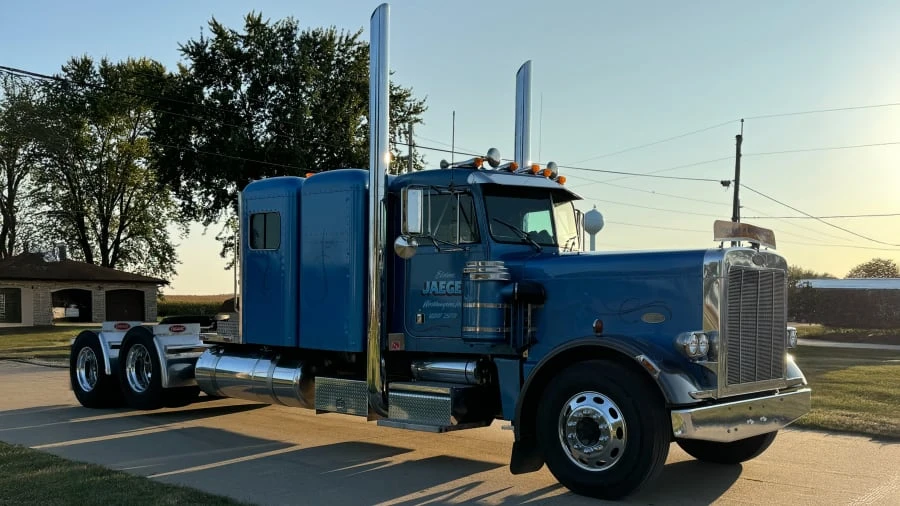 1986 Peterbilt - Image 8 of 30