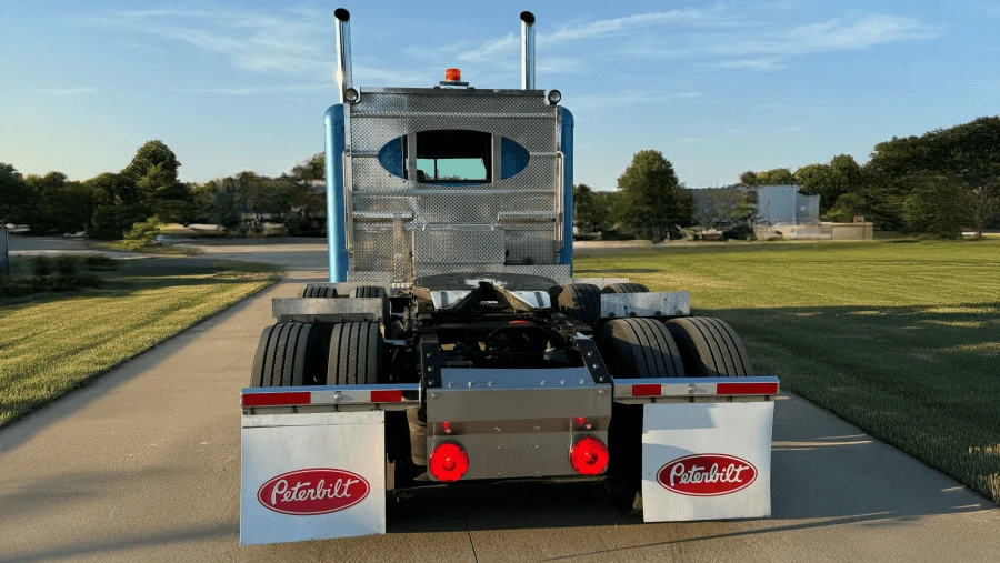1986 Peterbilt - Image 5 of 30