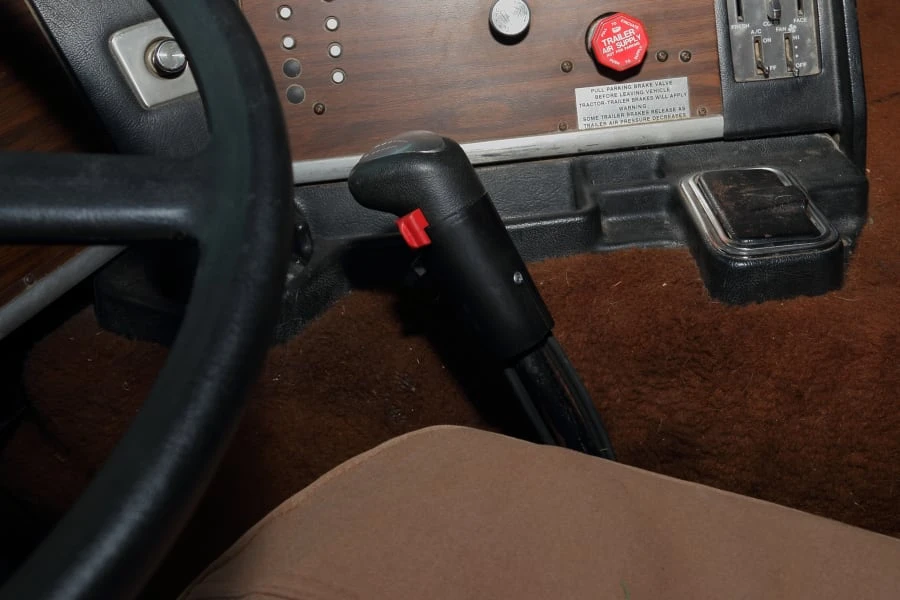 1986 Peterbilt - Image 23 of 25