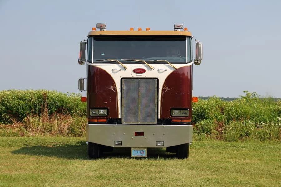 1986 Peterbilt - Image 4 of 25