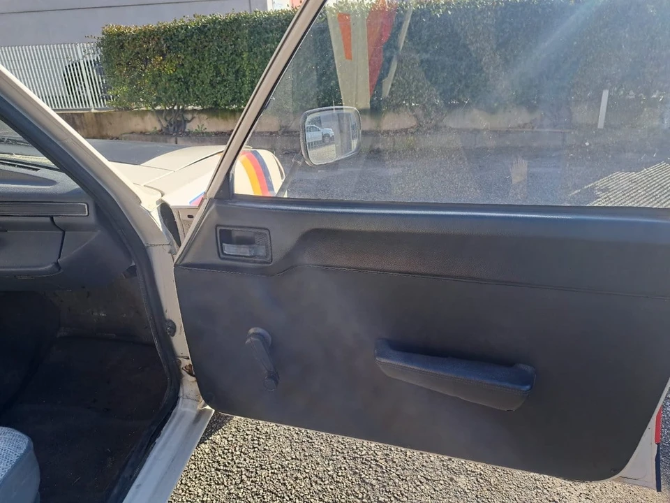 1986 Peugeot 504 - Image 7 of 30