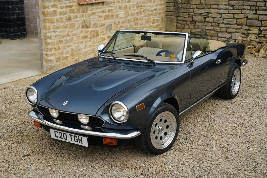 1986 Pininfarina - Image 15 of 30