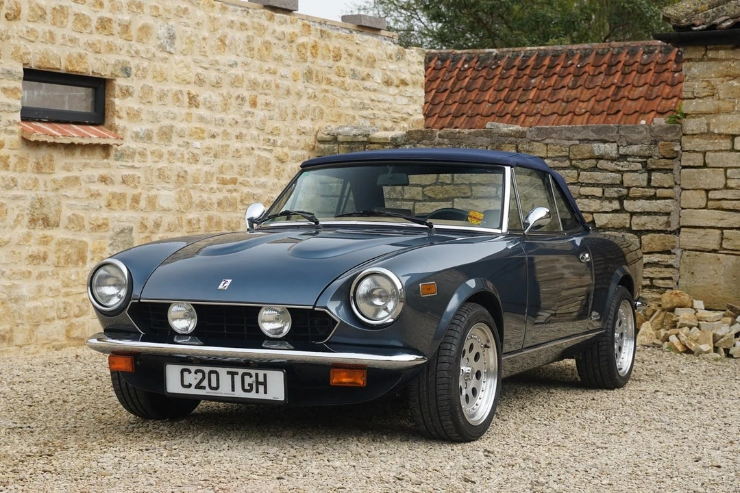 1986 Pininfarina - Image 19 of 30